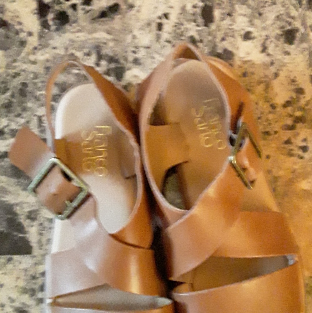 Lady sandals